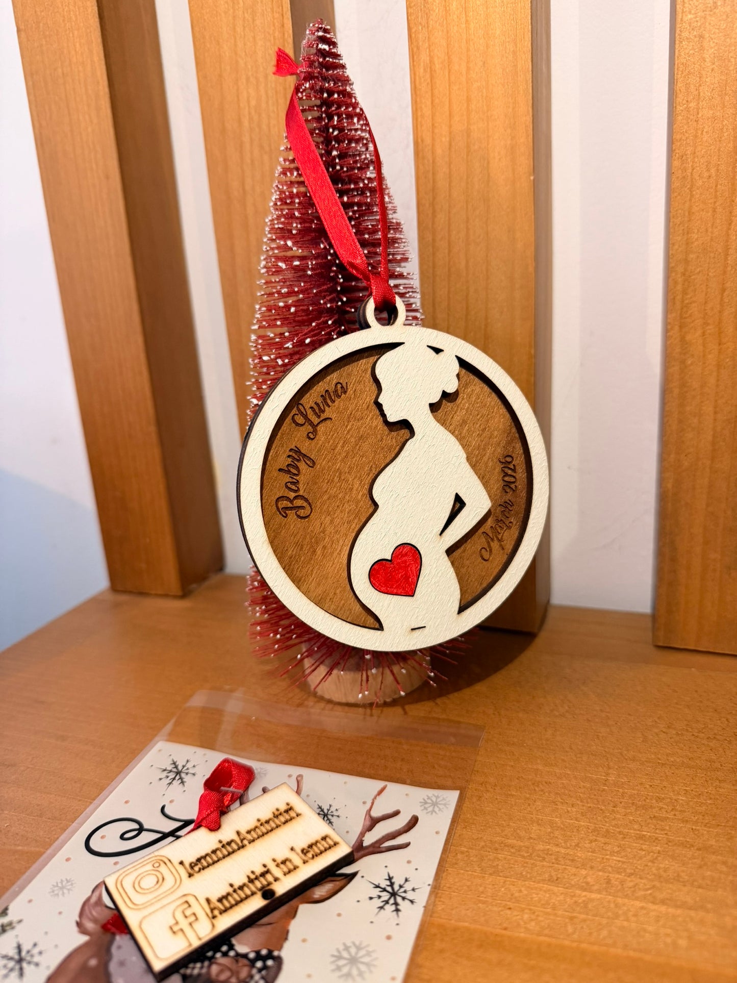 Glob „Gravidă” – În Așteptarea Celui Mai Frumos Dar