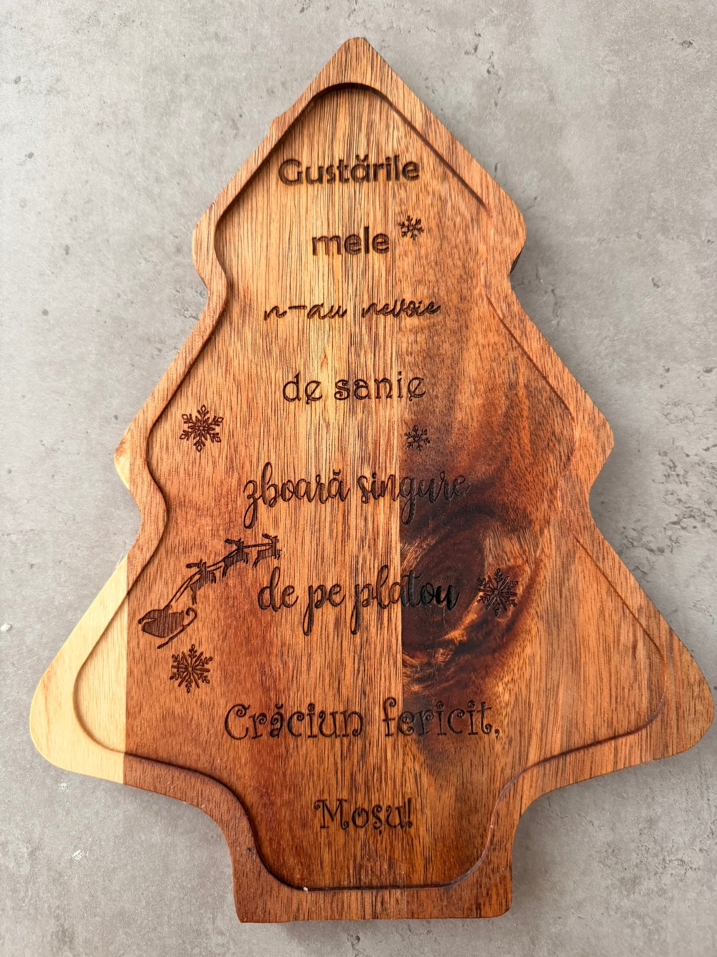 Platou brad personalizat – cadou special de Crăciun