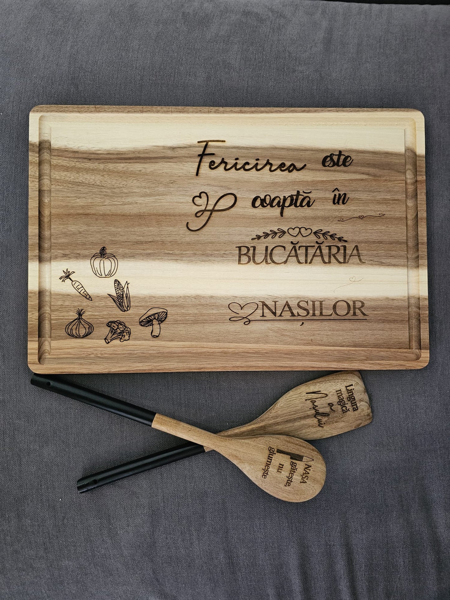 cadou nasi tocator si linguri personalizate 